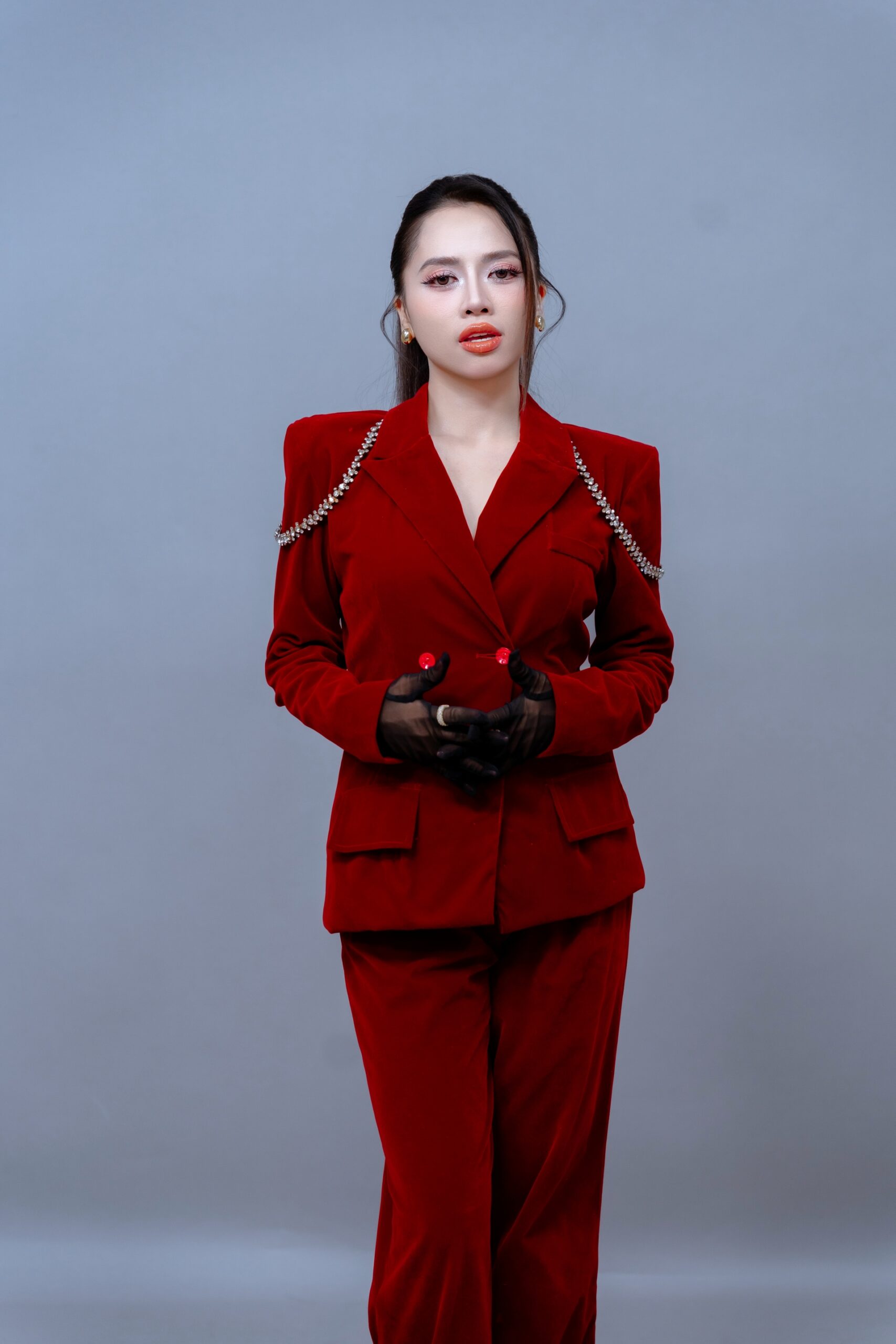 Mỹ Đăng: “Nàng thơ xứ Huế” và hành trình tự lập tìm hào quang