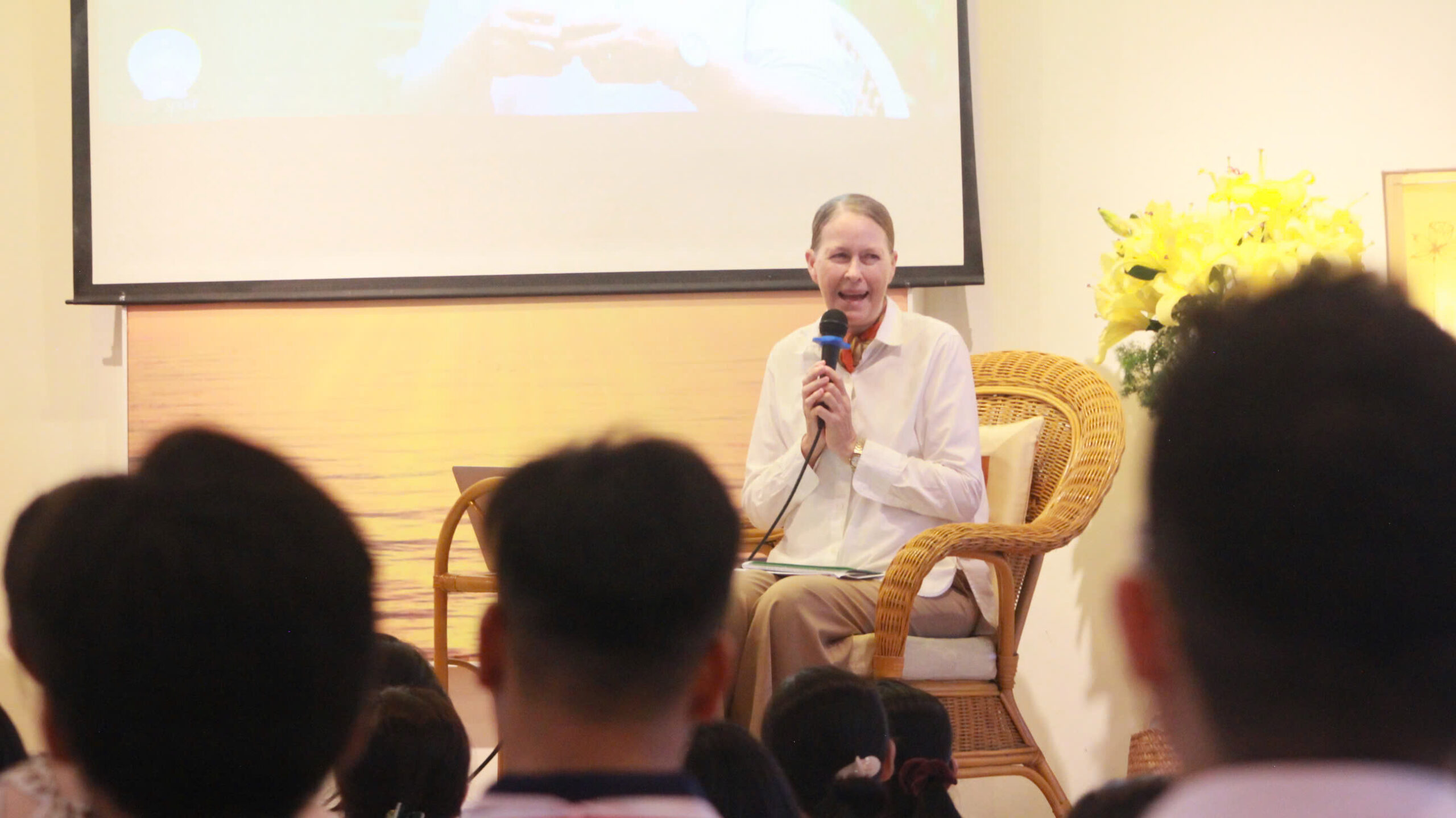 Cô Trish và Inner Space tin rằng: “Bình an, hạnh phúc thuộc về mỗi người”