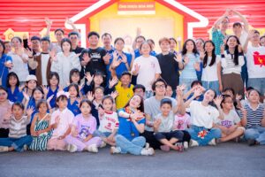 Chương trình “Mái ấm gia đình Việt” phát sóng vào lúc 20h00 thứ 6 hàng tuần trên kênh HTV7
