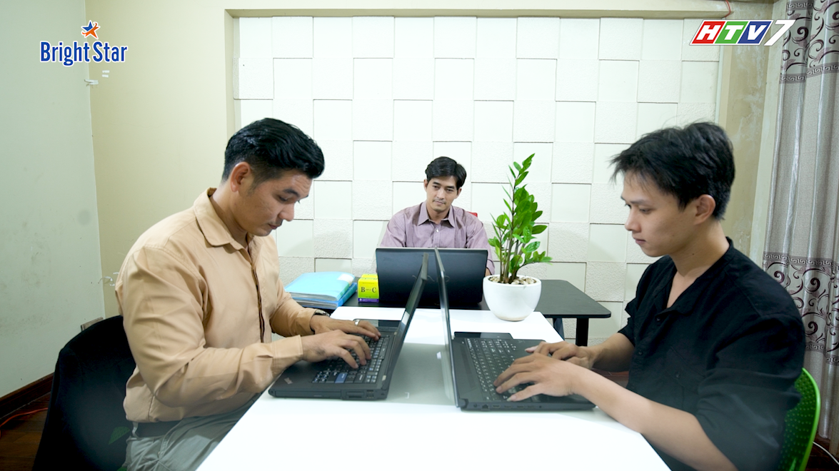 "Bác sĩ vui vẻ" ThS.BS.CKII Lưu Phương nói gì về người trẻ ngày càng dễ "hết pin"?