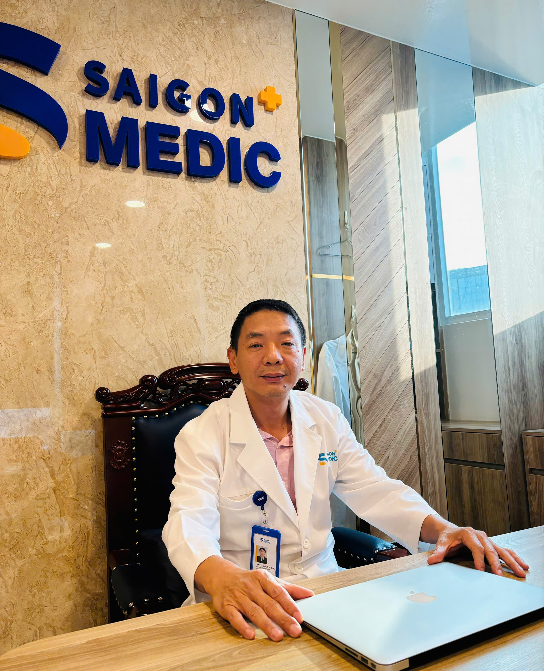 ThS.BS Trần Thượng Phong, một chuyên gia uy tín trong lĩnh vực Tiết niệu và Nam khoa tại TPHCM hiện công tác tại Trung tâm Y khoa Sài Gòn (Saigon Medic)