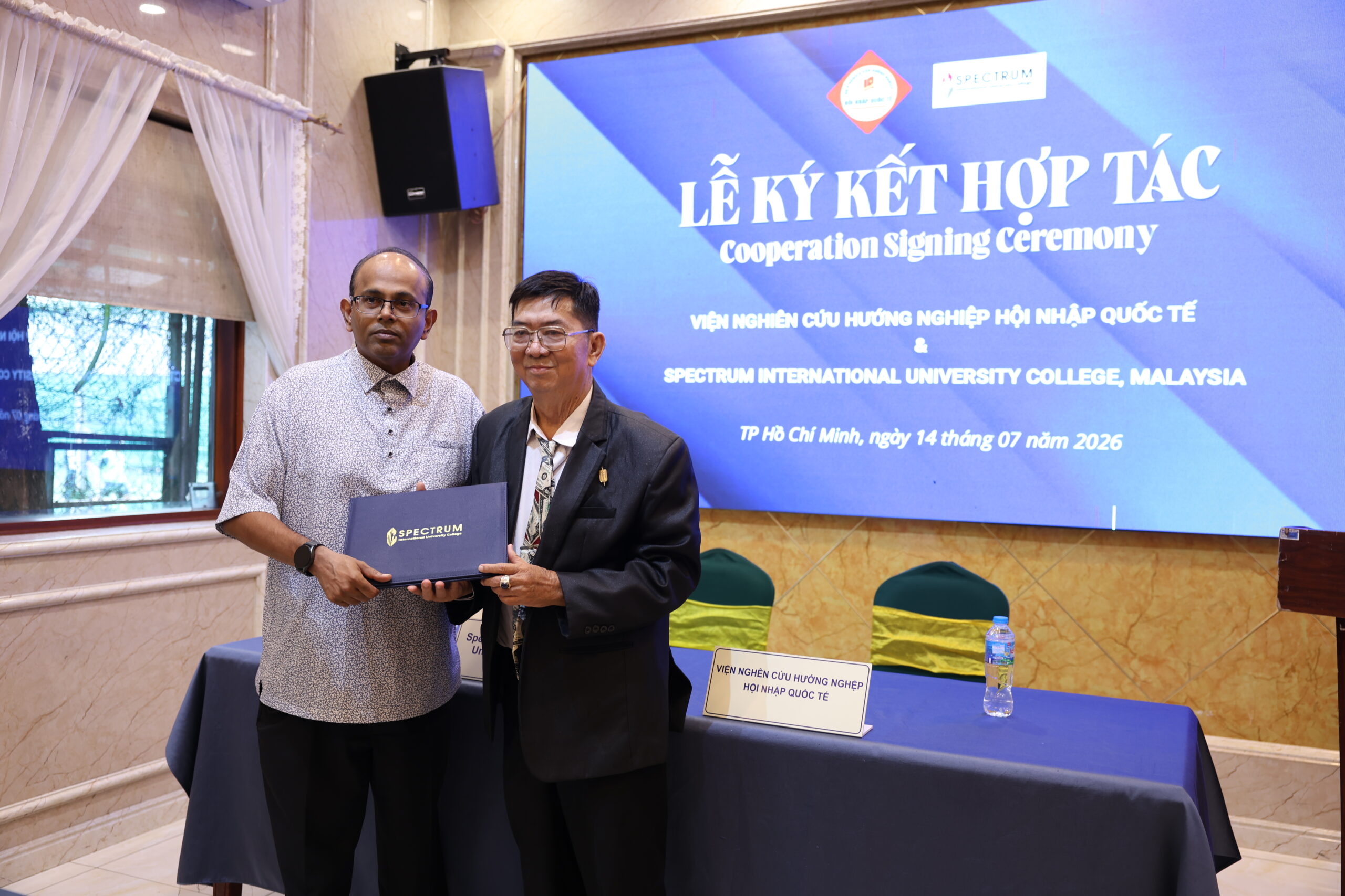 Viện RECOI, SIUC (Malaysia) và C&CCO.OP bắt tay xây dựng nguồn nhân lực số chuẩn quốc tế