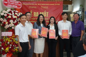 Ra mắt Điểm tiếp nhận thông tin và hỗ trợ pháp lý miễn phí tại phường Tân Bình