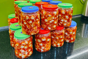 Cách muối cà pháo trắng giòn ngon, không bị nổi váng