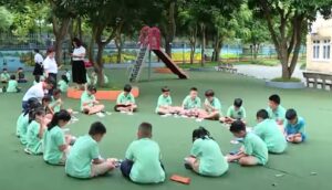 Dạy trẻ học kỹ năng sống từ những trải nghiệm mùa hè