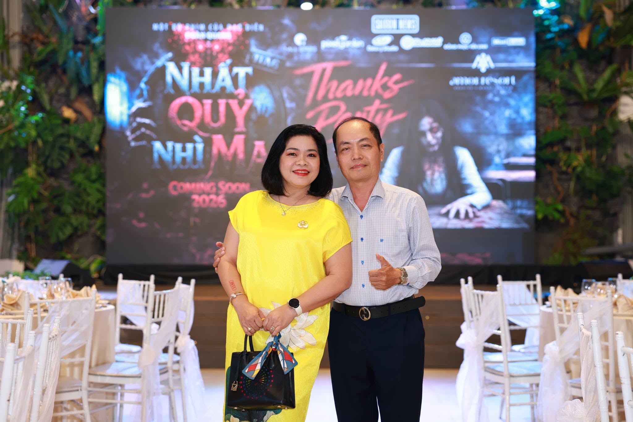 oàn Quang không chỉ là cây bút được yêu mến với những trang viết giàu cảm xúc về tuổi thơ và quê hương, mà còn là đạo diễn điện ảnh