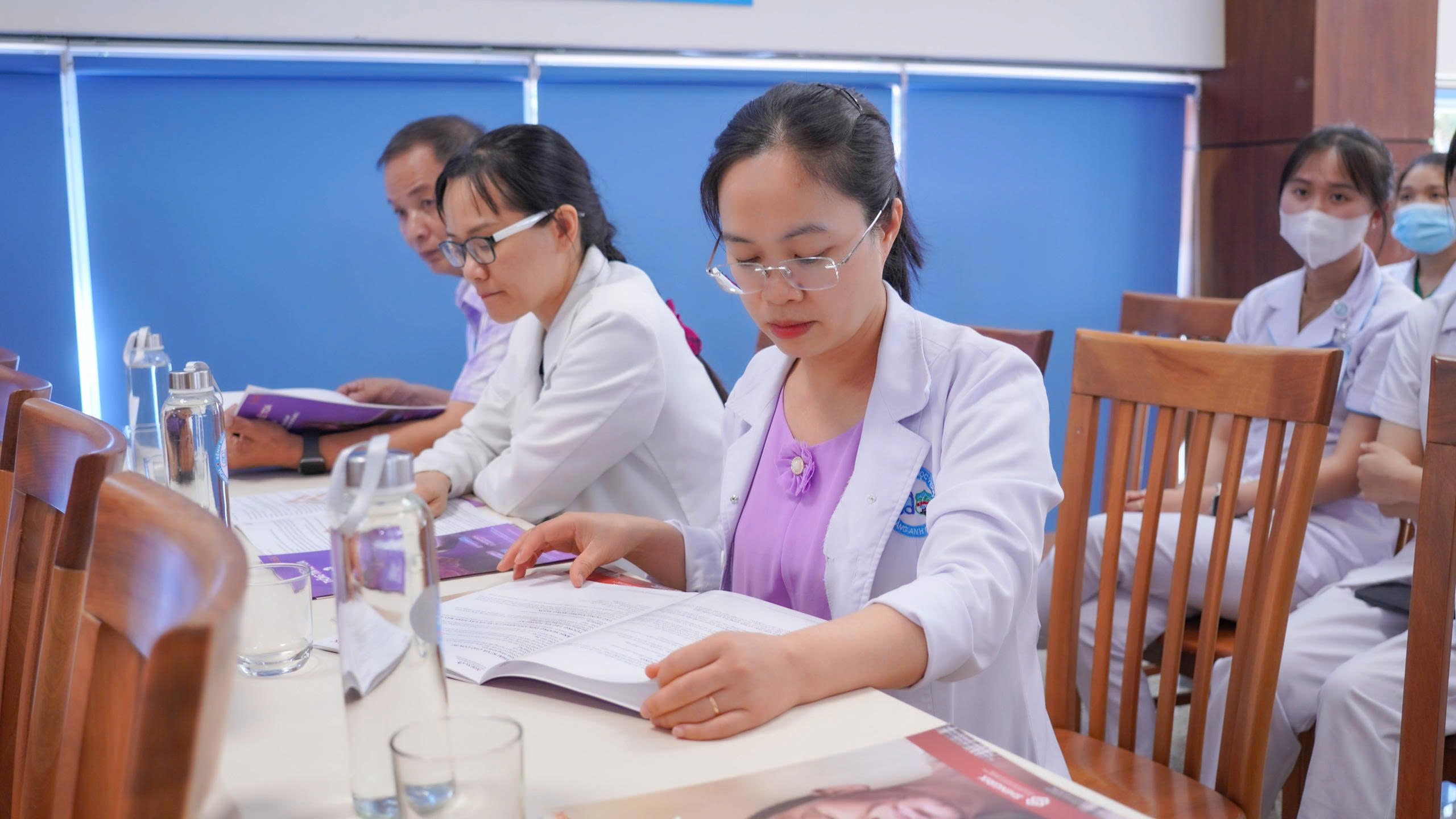 Bệnh viện Đại học Y Dược – Hoàng Anh Gia Lai cập nhật vai trò của vắc xin trong bảo vệ bệnh nhân nguy cơ cao