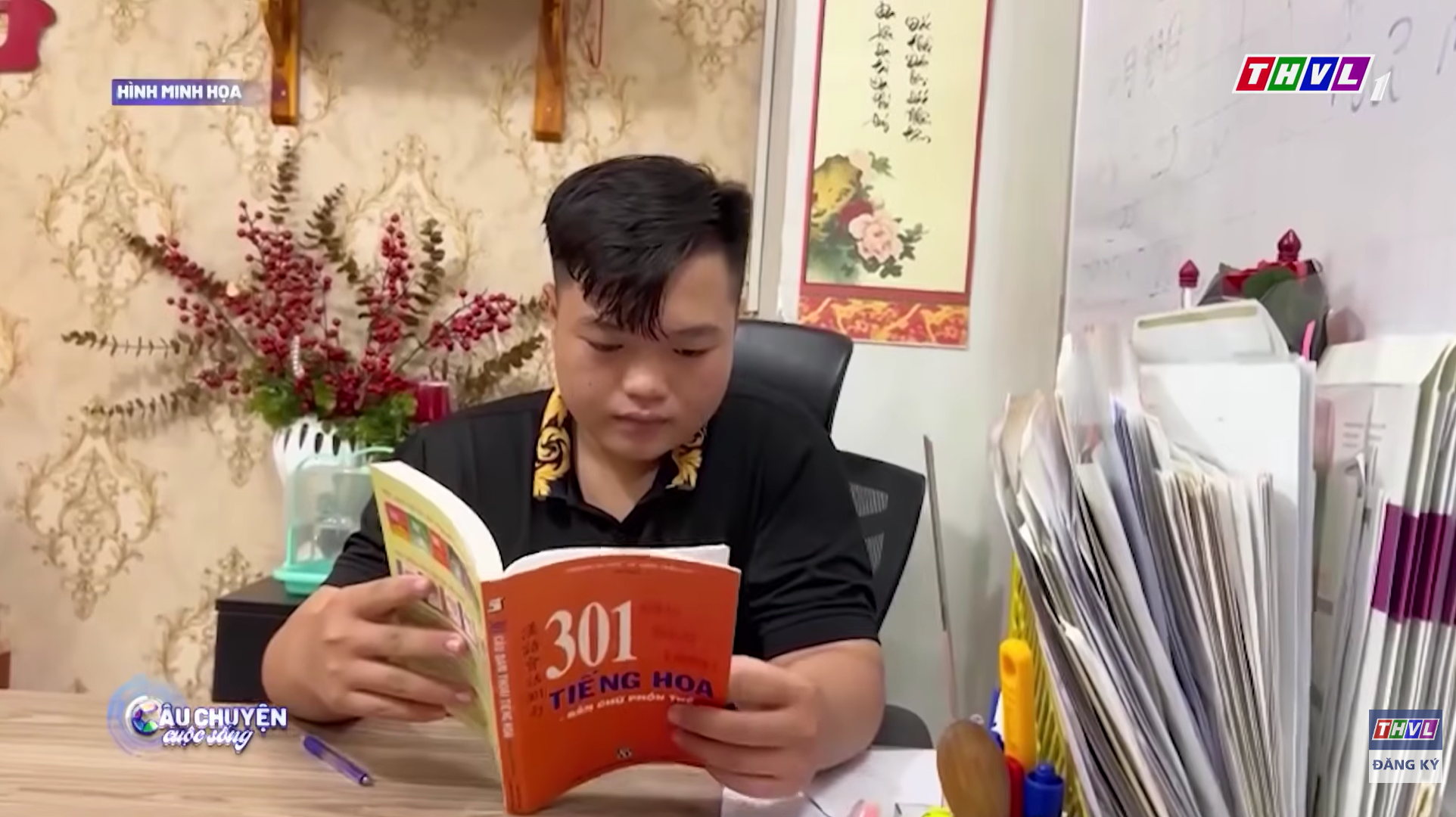 Câu Chuyện Cuộc Sống phát sóng vào lúc 19:50 Thứ Ba, Thứ Năm và Thứ Sáu hàng tuần trên kênh THVL1