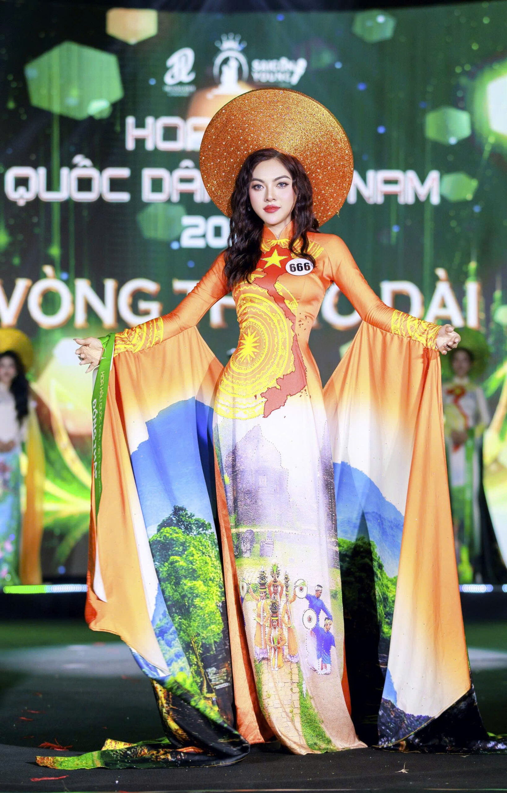 Võ Thị Thanh Vân hiện là cử nhân Trường Đại học Tài chính – Marketing, hoạt động trong lĩnh vực quảng cáo – truyền thông và kinh doanh homestay nghỉ dưỡng tại Đà Lạt.