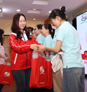 18 năm qua, những giọt máu nghĩa tình vẫn được trao đi, tiếp nối một truyền thống đẹp trong văn hóa SAMCO.