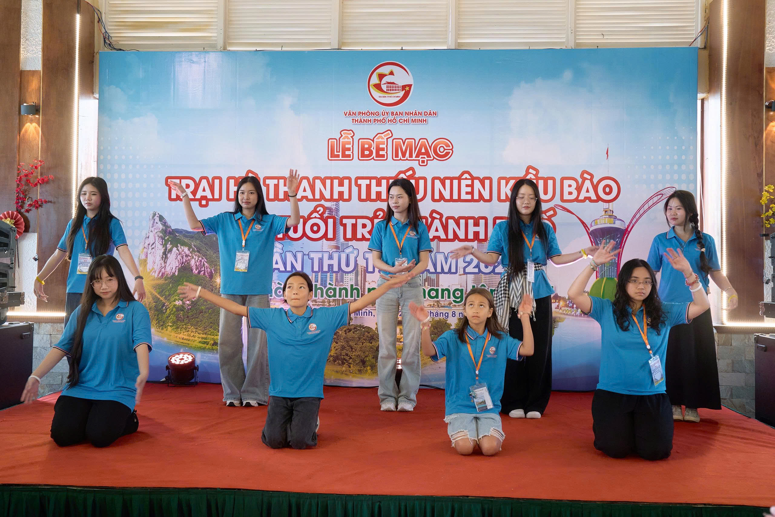 Dù lớn lên ở những quốc gia khác nhau, các trại sinh vẫn tìm thấy một điểm chung giản dị: tình cảm dành cho Việt Nam, quê hương và nguồn cội.