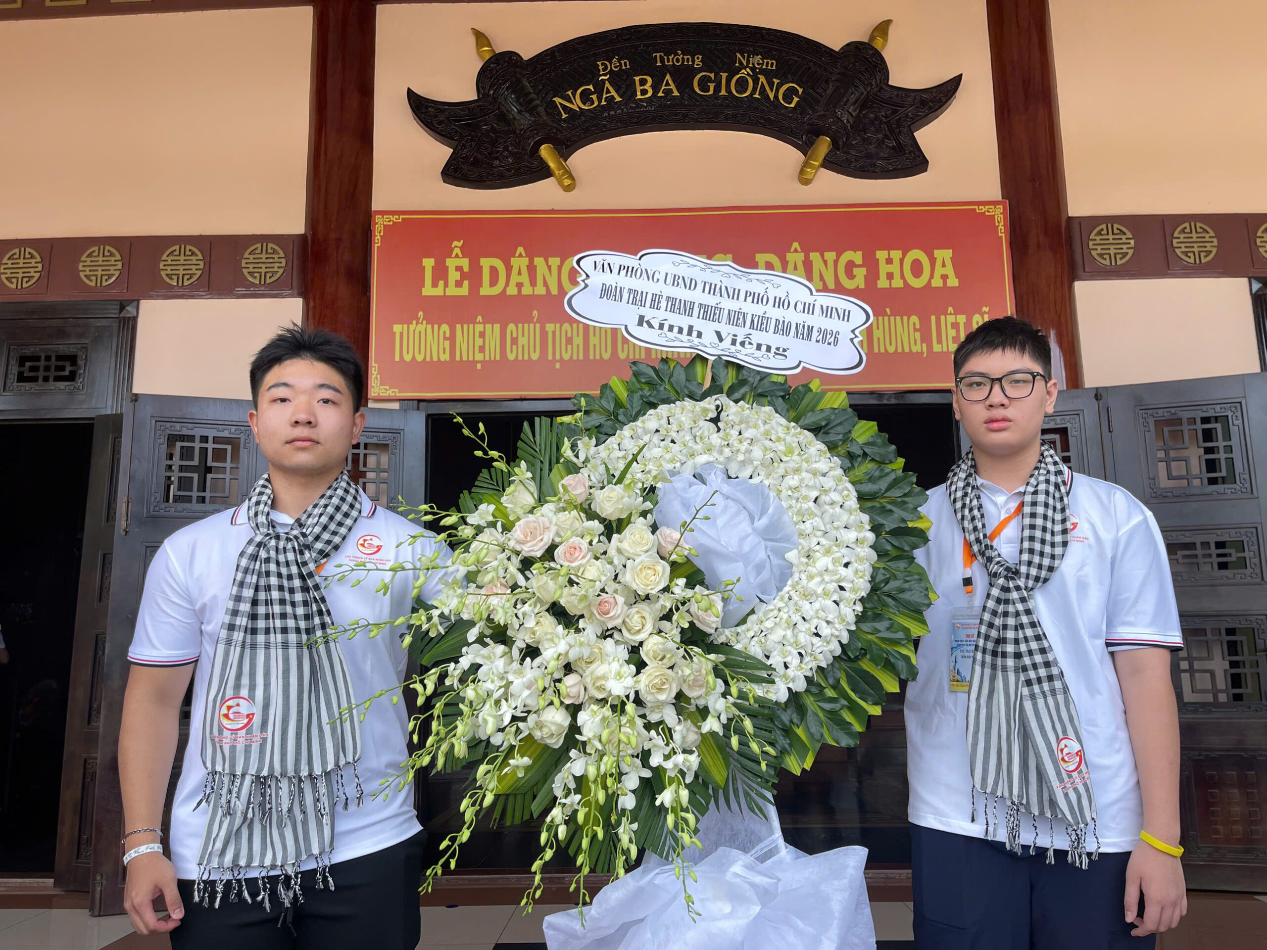 Từ câu chuyện của cha ông đến khát vọng của tuổi trẻ hôm nay, hành trình về nguồn gieo thêm những hạt mầm trách nhiệm với quê hương.
