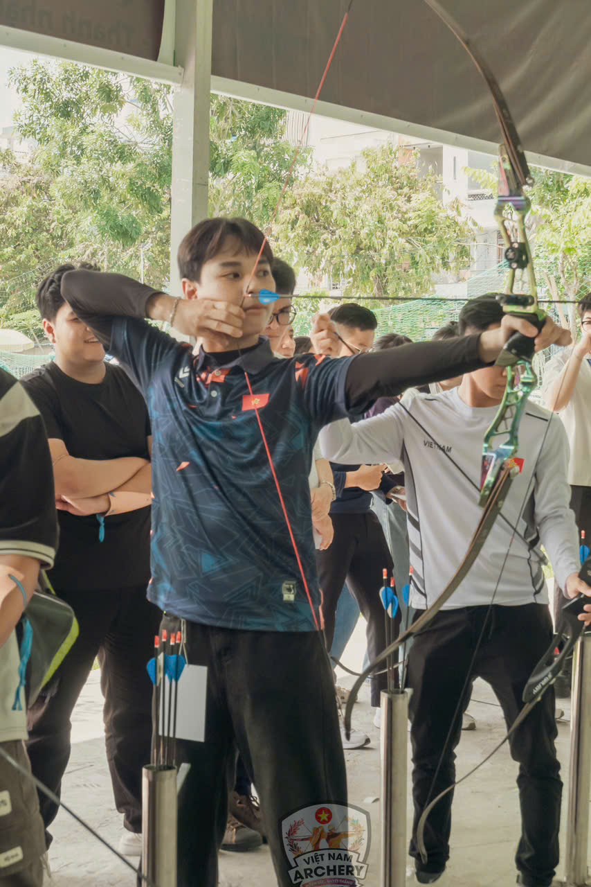 Khi những mũi tên nối những thế hệ tại Giải Bắn cung BKC mở rộng lần II