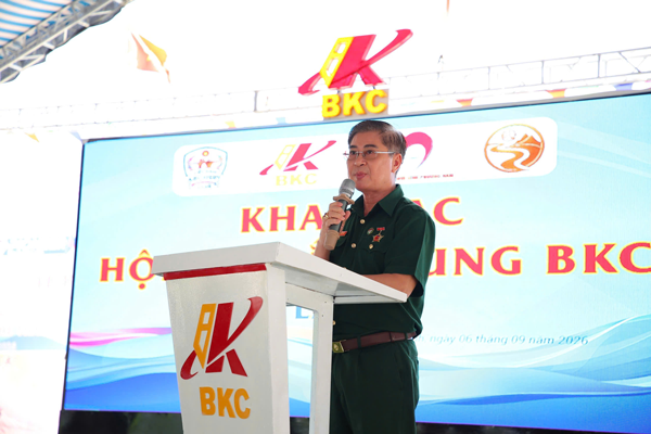 CCB Nguyễn Công Trung, Chủ tịch CLB Trái tim Người lính Phương Nam chia sẻ tại buổi khai mạc