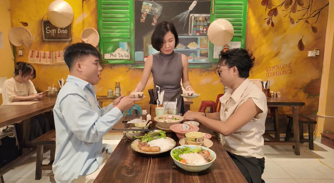 Không gian gợi nhớ Hà Nội xưa trong Quán ăn hạnh phúc