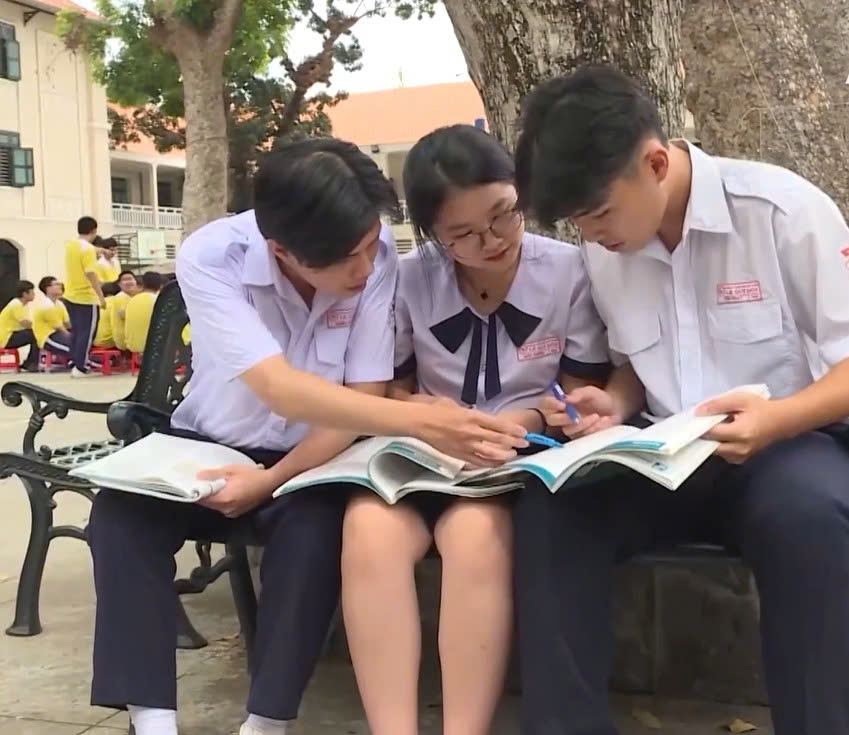 Câu Chuyện Cuộc Sống: Khi trẻ sợ sai