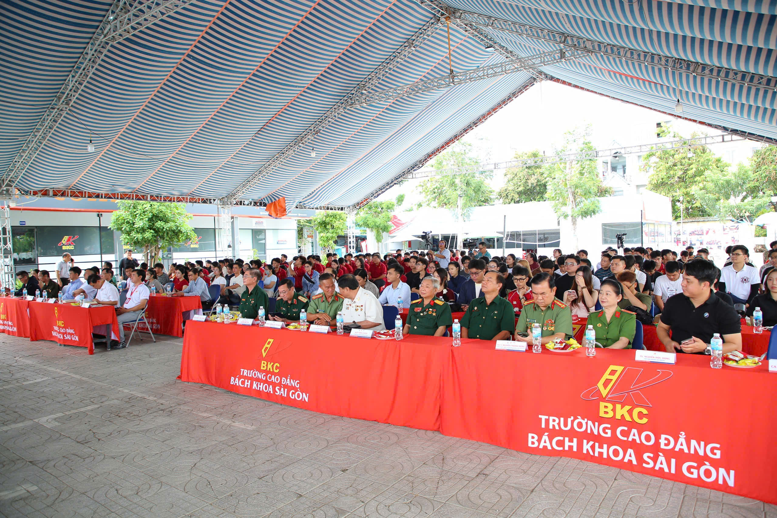 Quang cảnh tại Lễ khai mạc