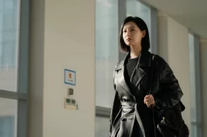 Kim Ji Won gây chú ý với hình tượng “bác sĩ điên”, đưa Doctor X lên top màn ảnh Hàn
