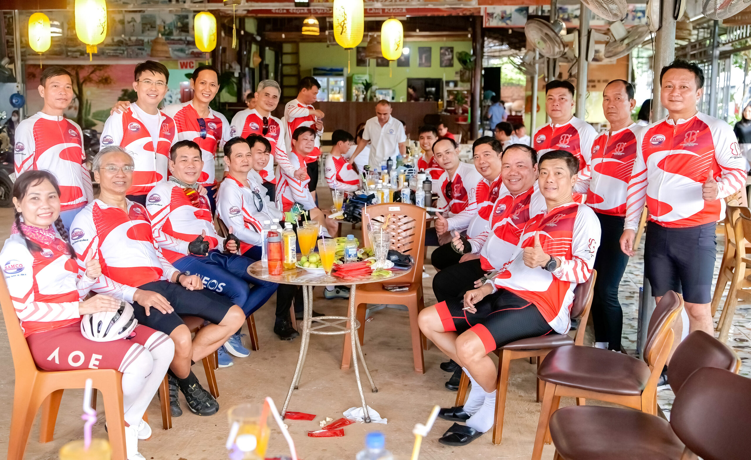 Thông qua các hoạt động giao lưu thể thao, SAMCO tạo thêm không gian để lãnh đạo các đơn vị gặp gỡ, tăng cường kết nối và vun đắp tinh thần hợp tác.