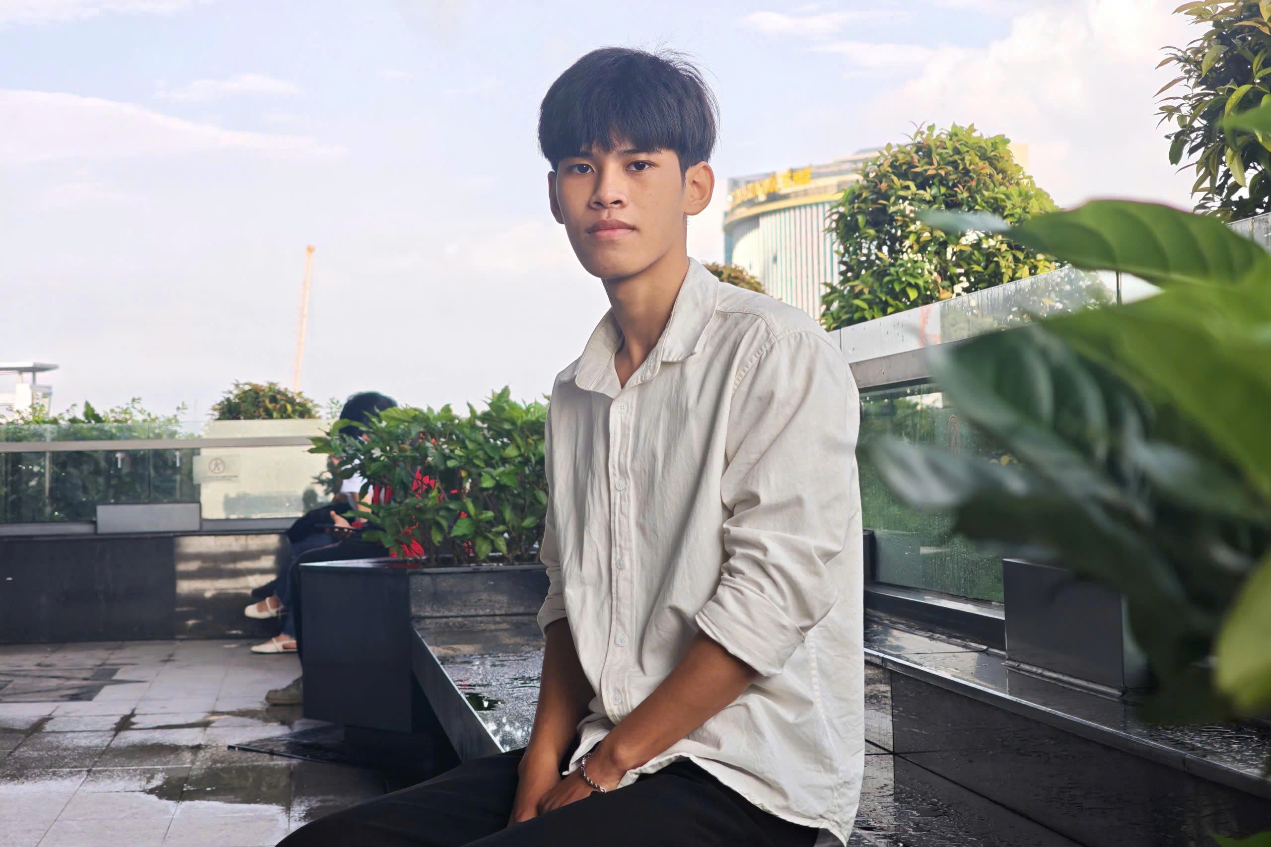 Hai anh em vượt khó