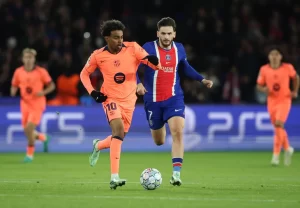 Hansi Flick thừa nhận PSG chơi hay hơn Barcelona sau trận thua 2-4