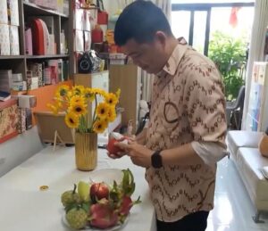 Những hành động quan tâm nhỏ mỗi ngày góp phần vun đắp hạnh phúc gia đình.