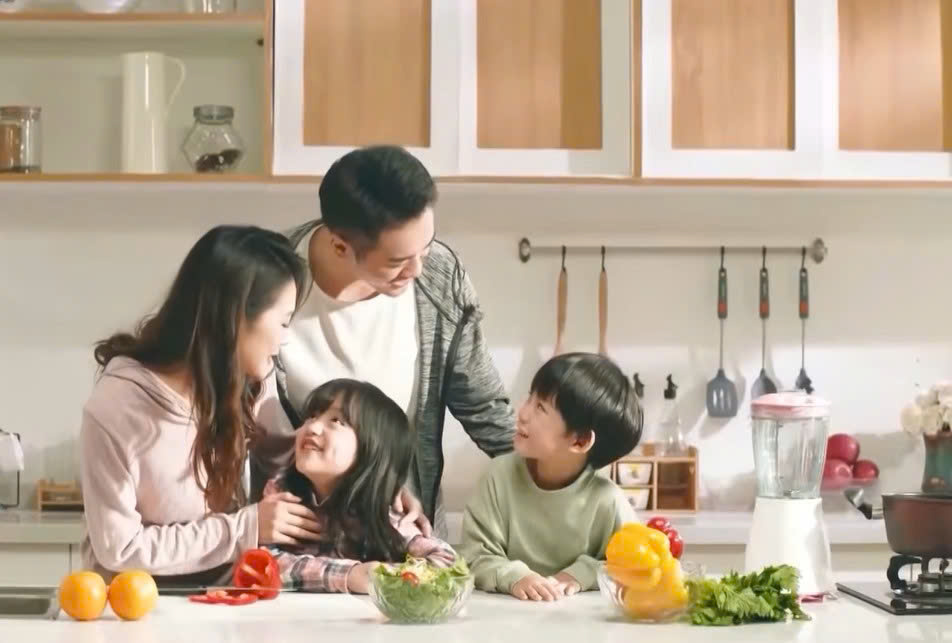 Những khoảnh khắc sum vầy giúp các thành viên thêm gắn bó và sẻ chia.
