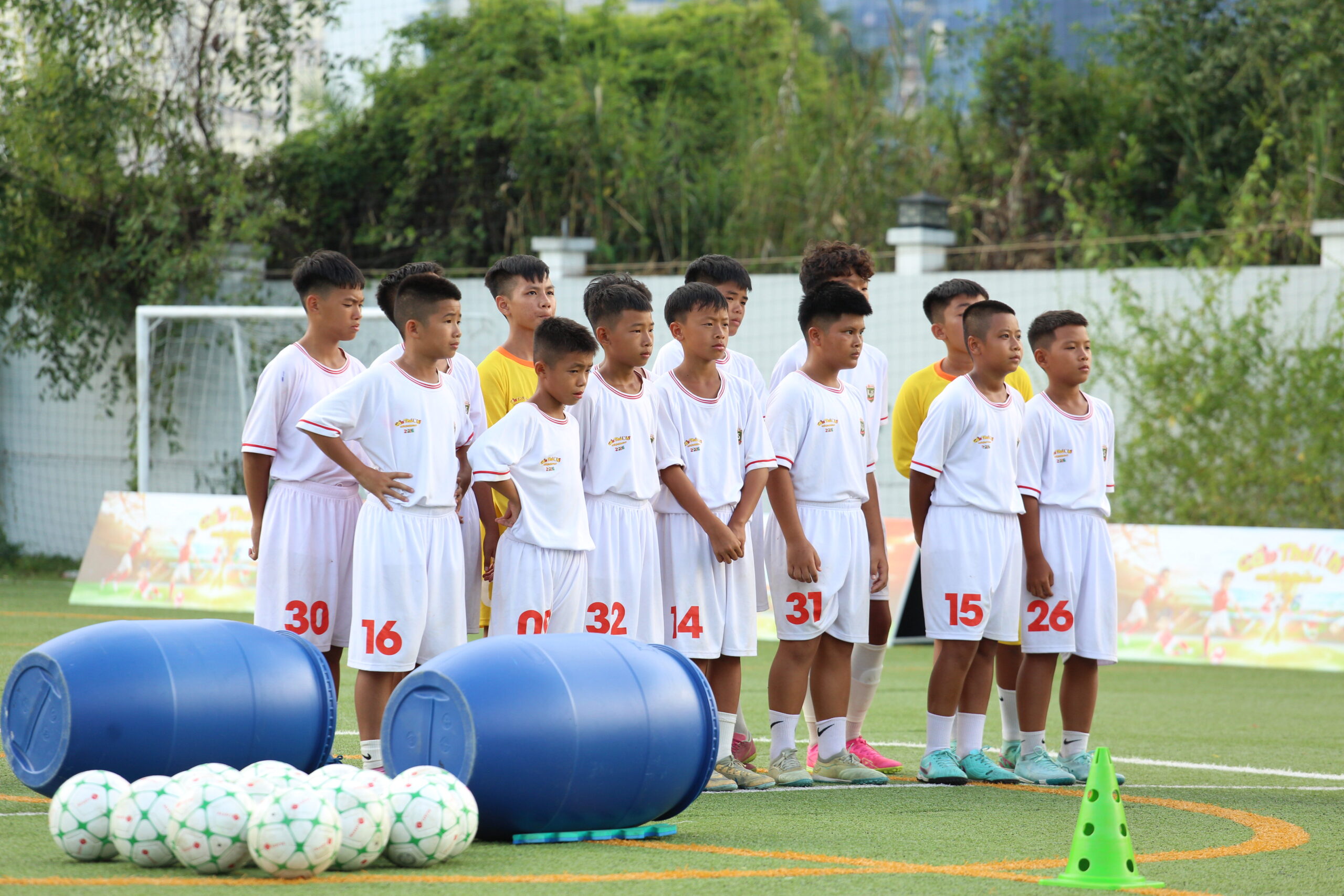 Top 16 Cầu thủ nhí 2026 bước vào chặng 2 với những thử thách về chuyên môn và tinh thần đồng đội.