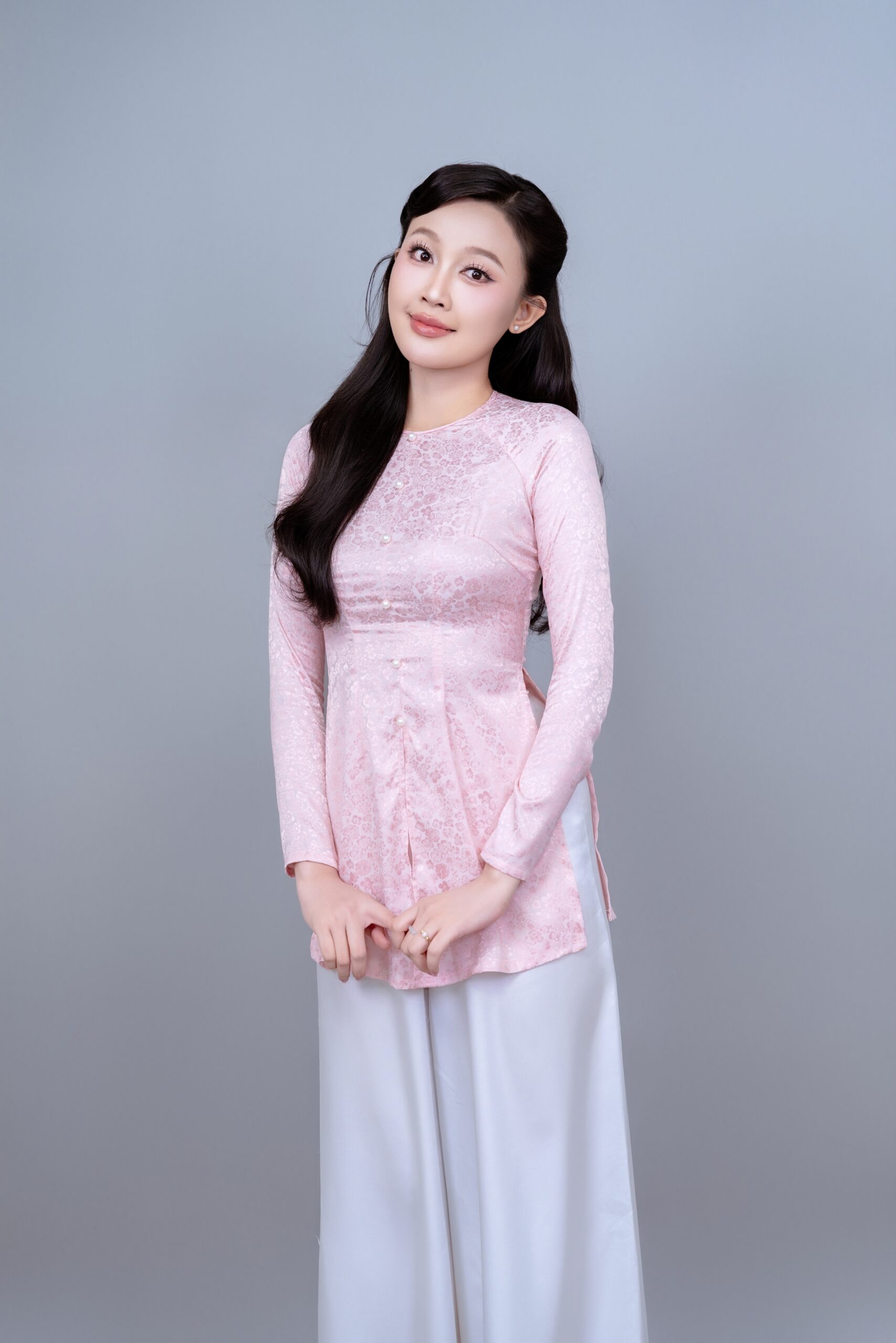 Diễn viên Phượng Tiên