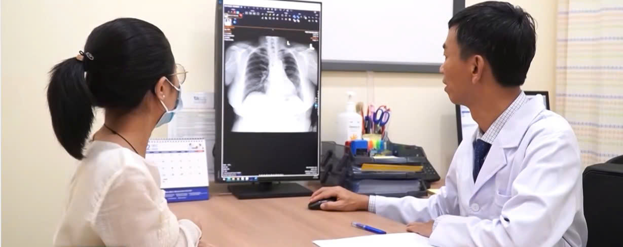 Thăm khám y tế giúp xác định nguyên nhân gây ho và lựa chọn hướng điều trị phù hợp. Lời cảnh báo