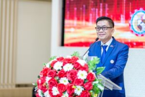 Doanh nhân Hồ Văn Lâm, Chủ tịch Hội Người Việt Nam toàn Thái Lan.