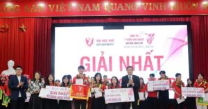 Dự án 'Tất gel thảo dược An Túc' giành giải Nhất khởi nghiệp Đại học Huế