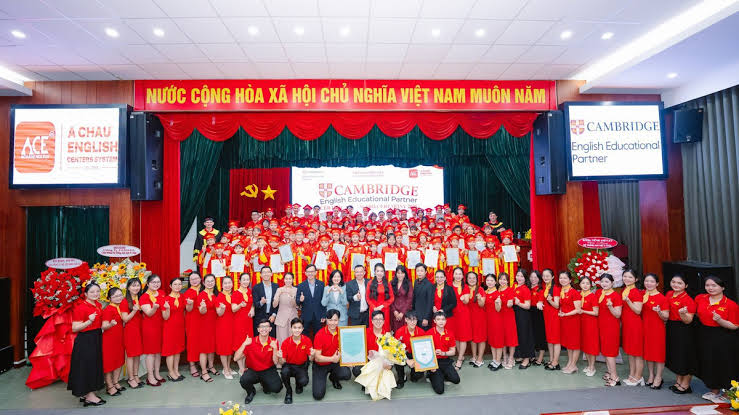 Hệ thống Anh ngữ Á Châu đón nhận chứng nhận Đối tác Giáo dục tiếng Anh Cambridge toàn diện.
